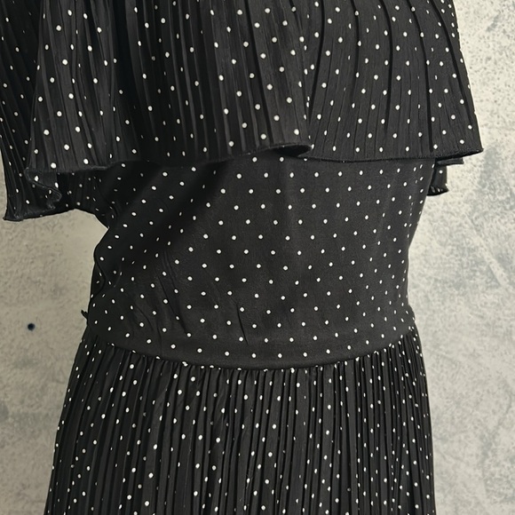 White House Black Market Black Sleeveless Dress with White Dots size xs - Picture 5 of 6